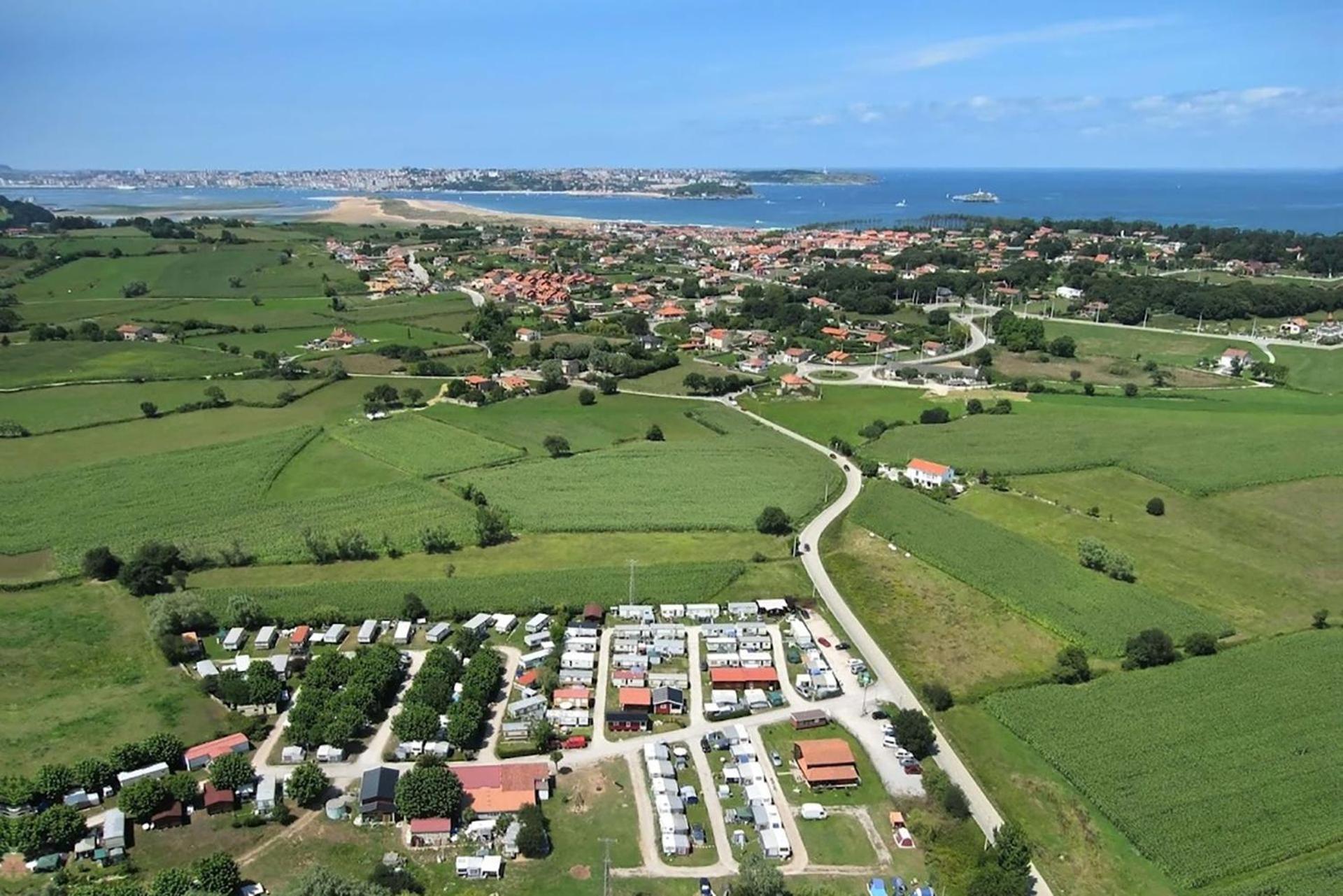 Kampaoh Somo Parque Playa Hotel Kültér fotó